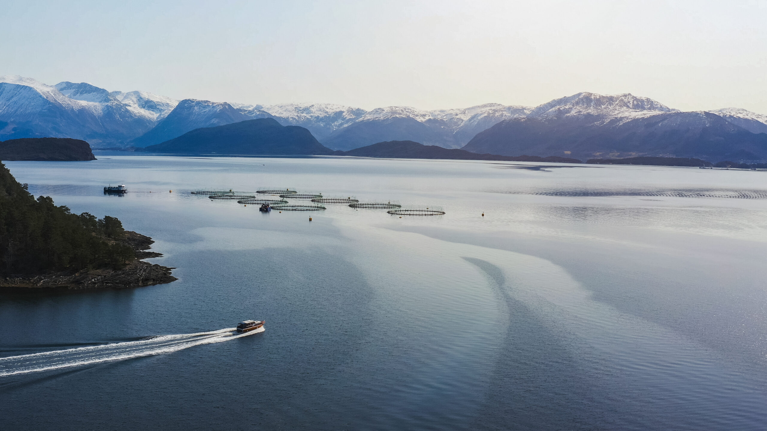 Cold climate aquaculture application example for the AX300 Diesel outboard